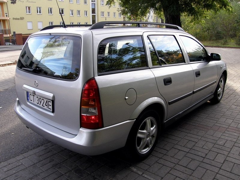 Opel ASTRA II - KOMBI - Bardzo zadbany! — zdjęcie 1