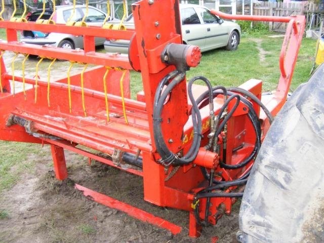 Rozściełacz słomy samozaładowczy — zdjęcie 4