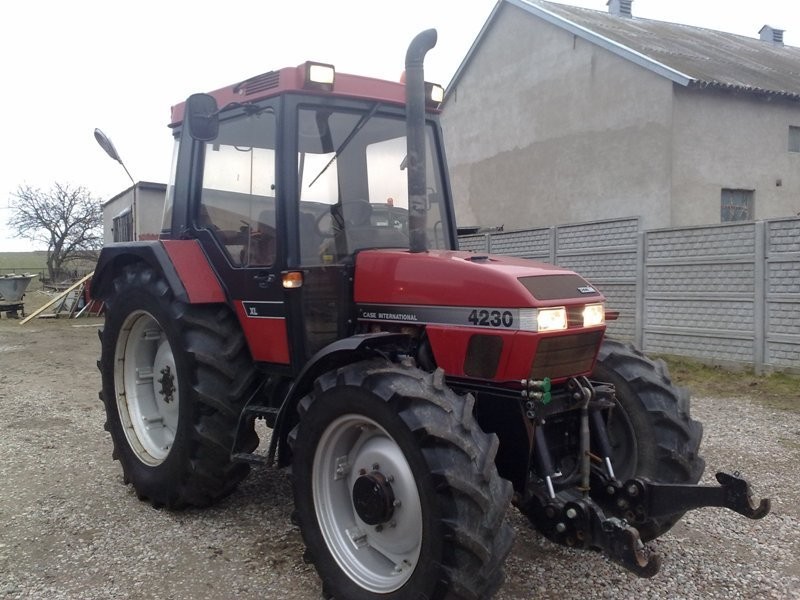 Ciągnik rolniczy Case 4230 , rok. 1996 — zdjęcie 2