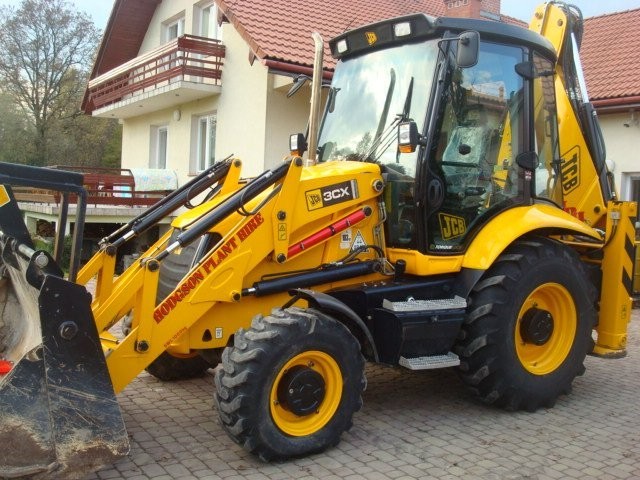 JCB 3CX CONTRACTOR z 2009 r — zdjęcie 3