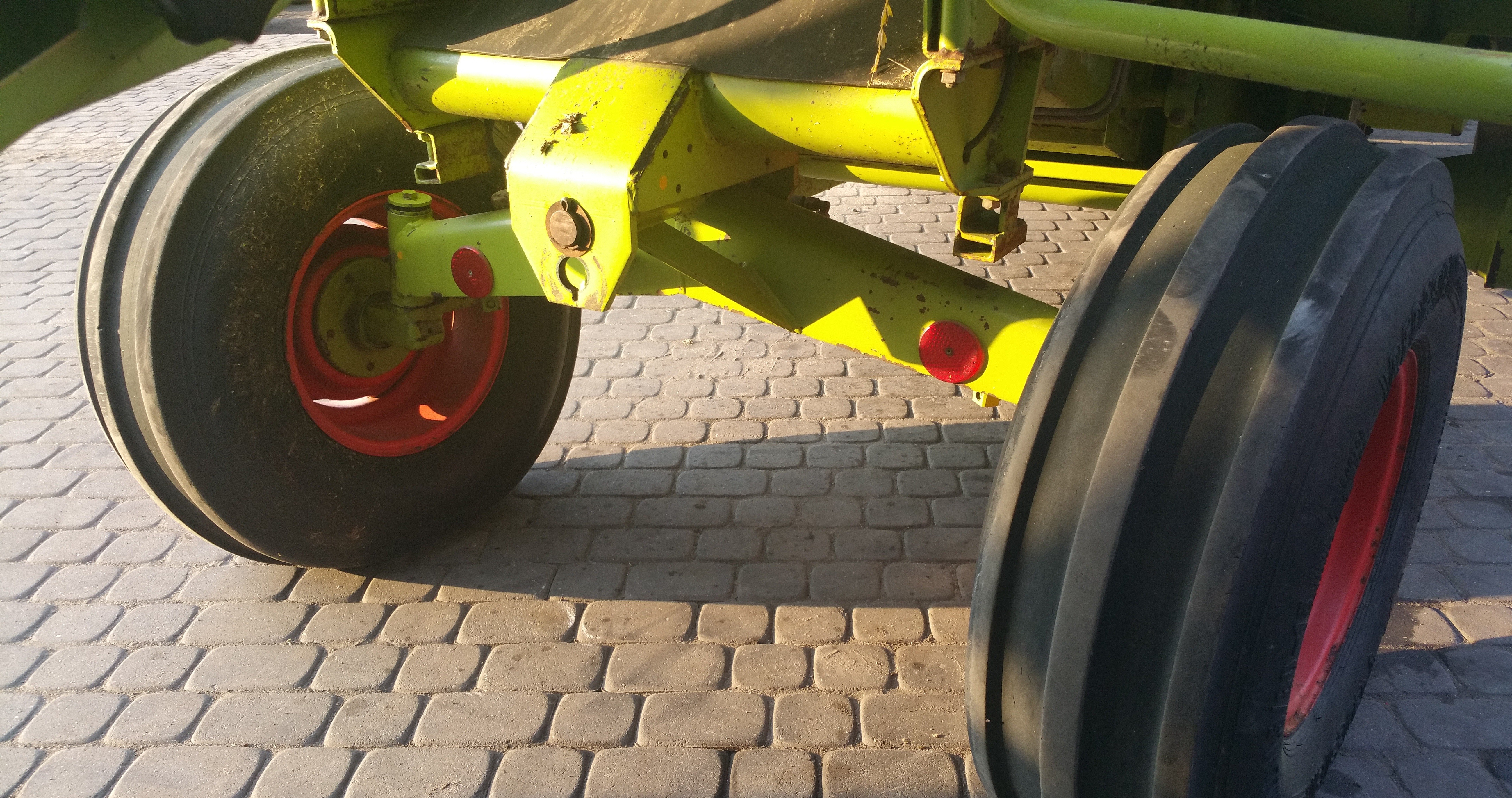 Claas Dominator 38 Kombajn zbożowy — zdjęcie 3