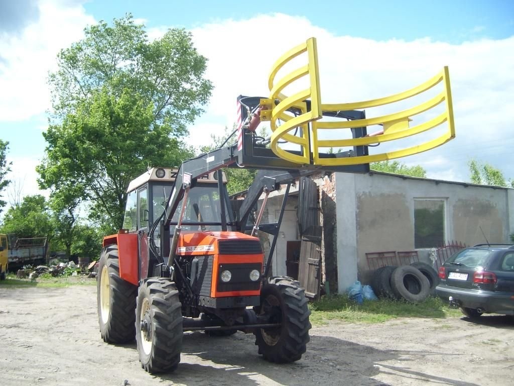 Tury. Ładowacze czołowe. — zdjęcie 2
