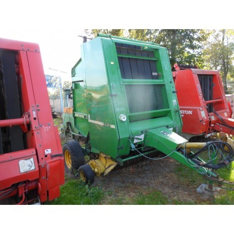 Prasa rolująca John Deere 550 — zdjęcie 2