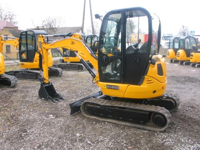 JCB 802.5 ZTS 2011r — zdjęcie 2