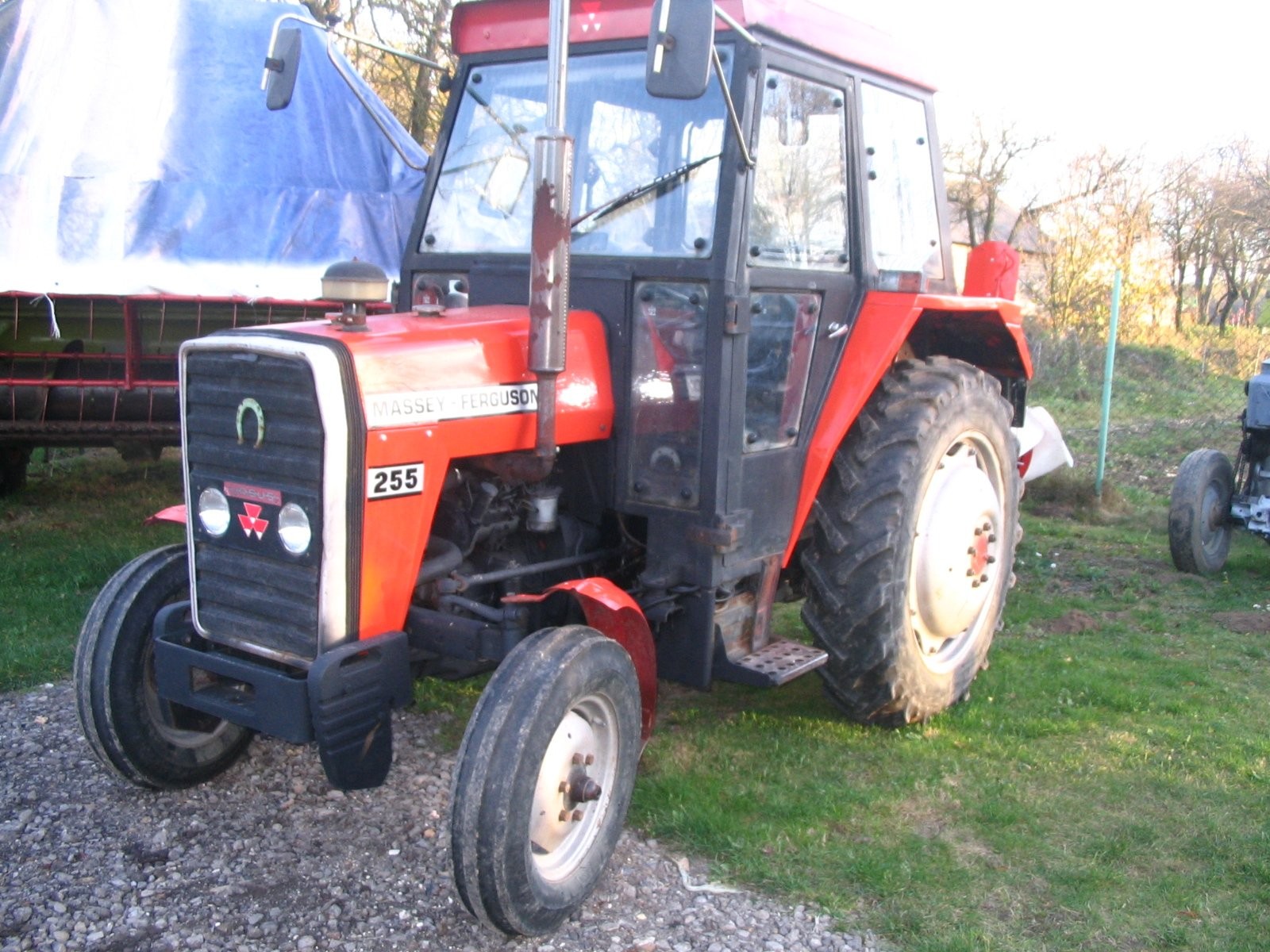 Massey Ferguson 255 - 1988