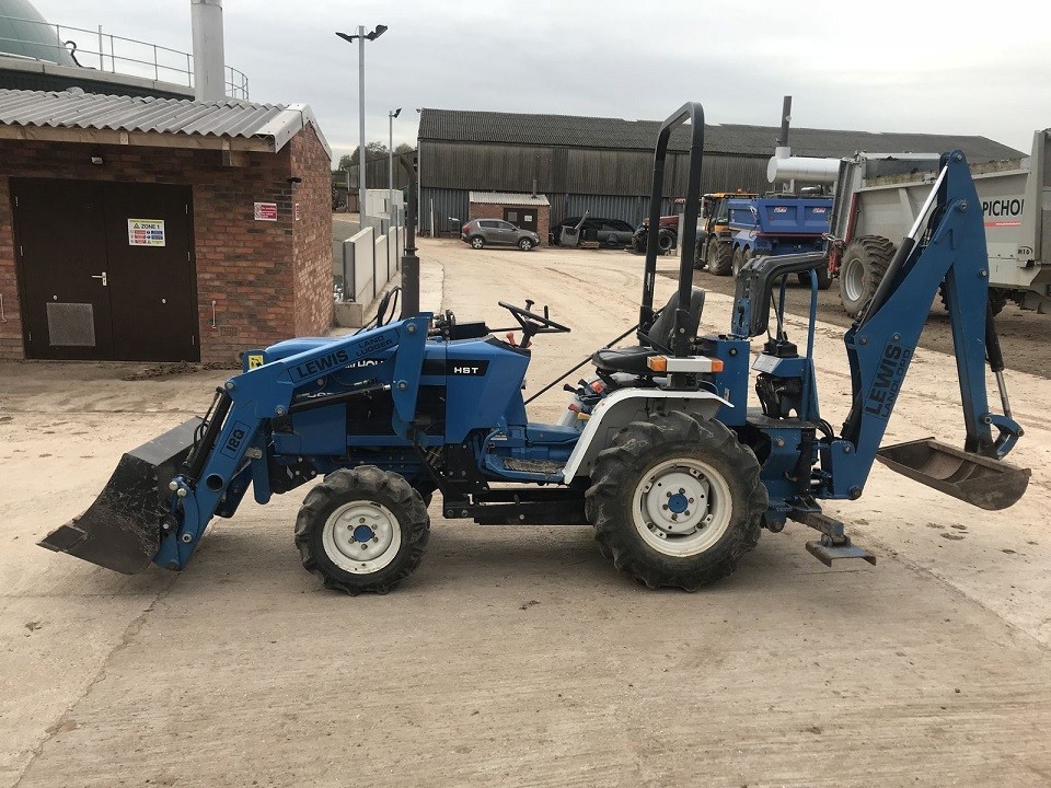 New holland I2/20 + ładowacz czołowy — zdjęcie 1