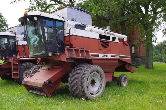 Kombajn zbożowy LAVERDA 3850 — zdjęcie 1