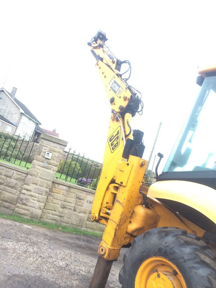JCB 2CX + kabina ogrzewana — zdjęcie 4