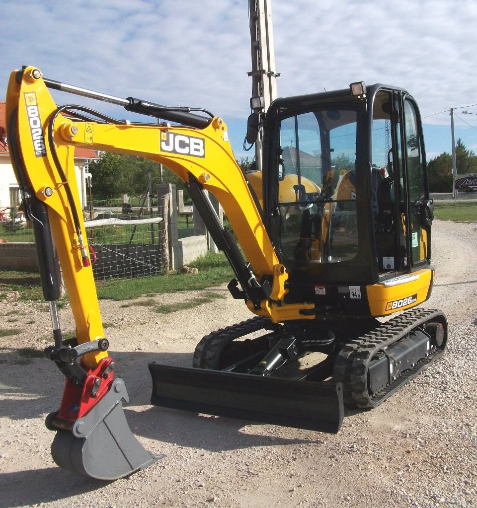 Minikoparka JCB 8026 CTS — zdjęcie 3