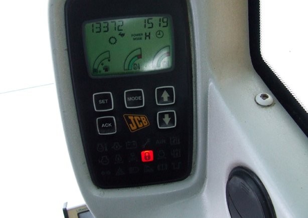 Koparka kołowa JCB JS 130W z roku 2003 — zdjęcie 4