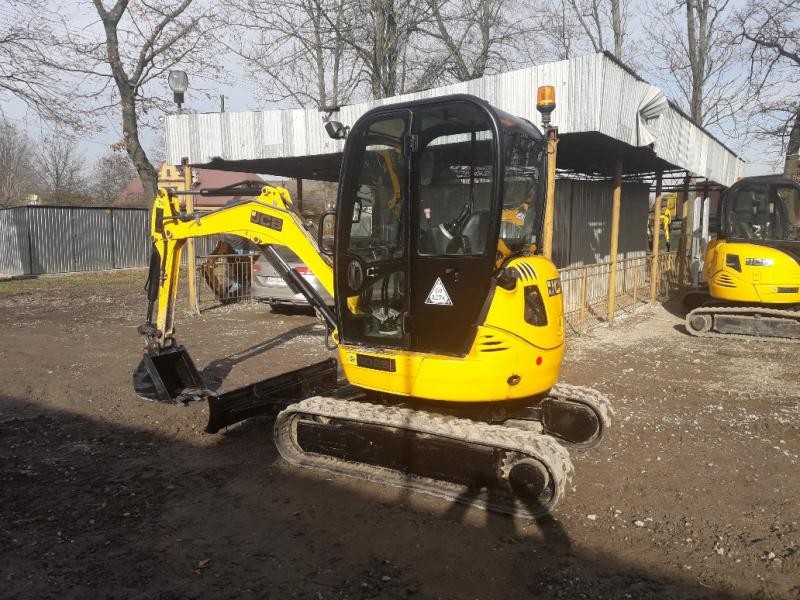 Sprzedam JCB 8025 ZTS - 2010 rok - mini koparka — zdjęcie 2