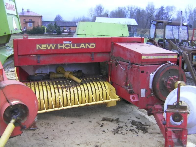 PRASA WYSOKIEGO ZGNIOTU  NEW HOLLAND 376 — zdjęcie 3