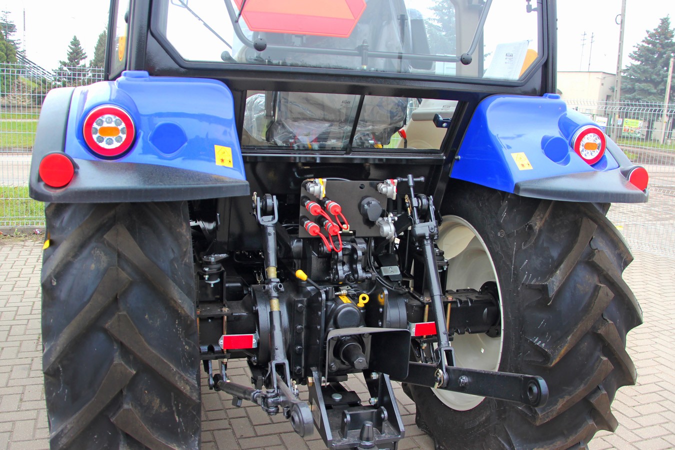 Ciągnik Farmtrac 9120 DTN Europeline IIIB  — zdjęcie 6