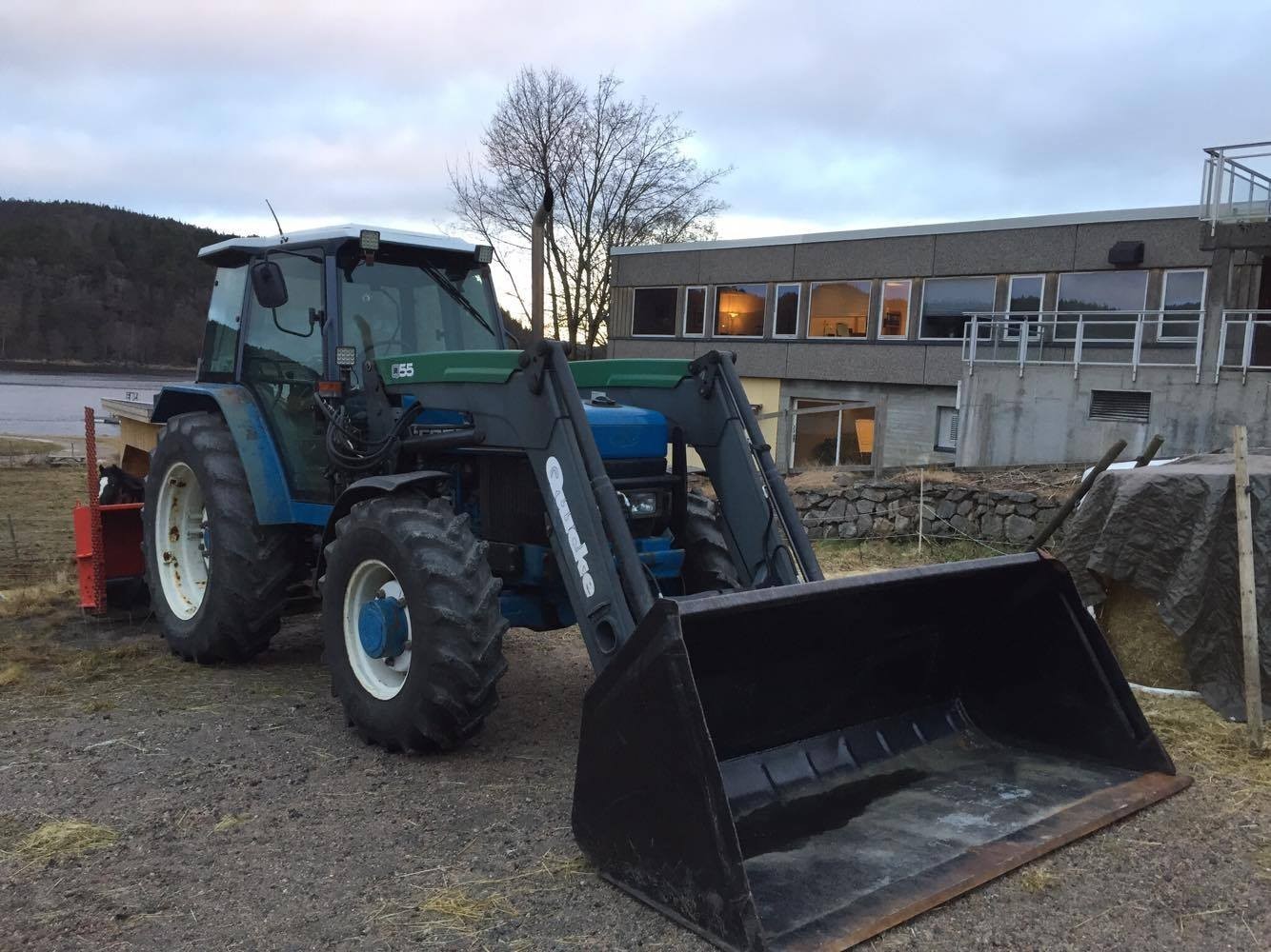 Ford 7840 L/S + ładowacz czołowy — zdjęcie 1