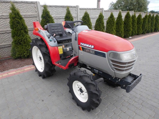 Yanmar AF18 super stan kubota iseki mini traktor — zdjęcie 1