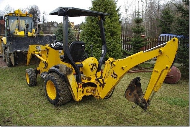 MINI KOPARKO ŁADOWARKA --- JCB MINI CX --- — zdjęcie 2