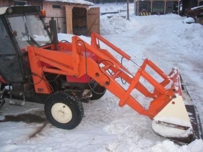 ZETOR 7211 z ładowaczem — zdjęcie 4