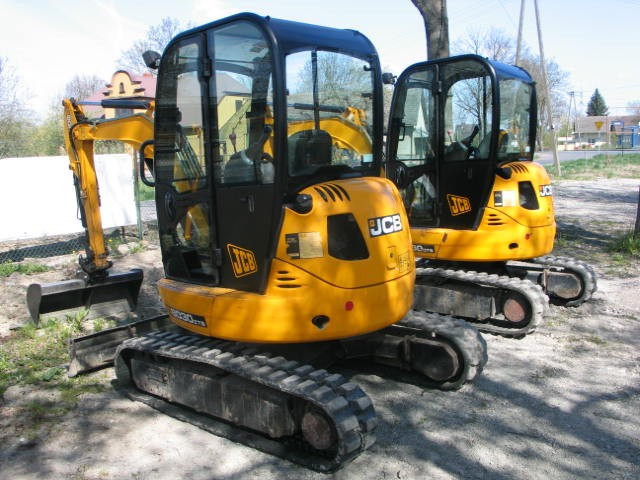 JCB 8030 ZTS - 2010 rok — zdjęcie 4
