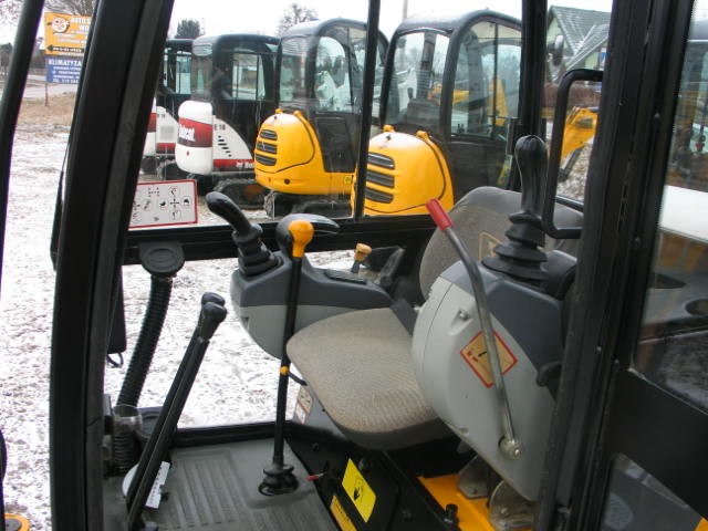 Mini Koparki JCB 8015 z 2000 i 2004 roku — zdjęcie 8
