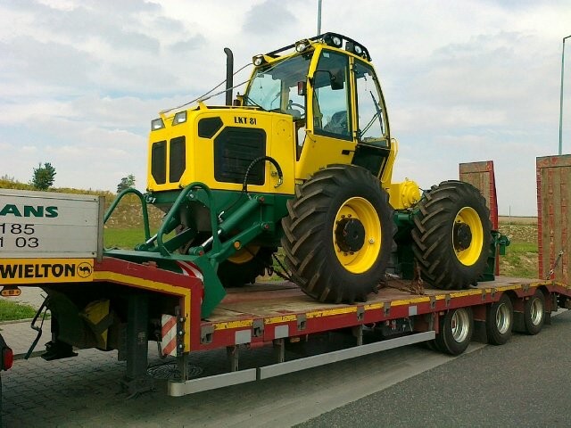 Transport silosów, maszyn rolniczych — zdjęcie 3