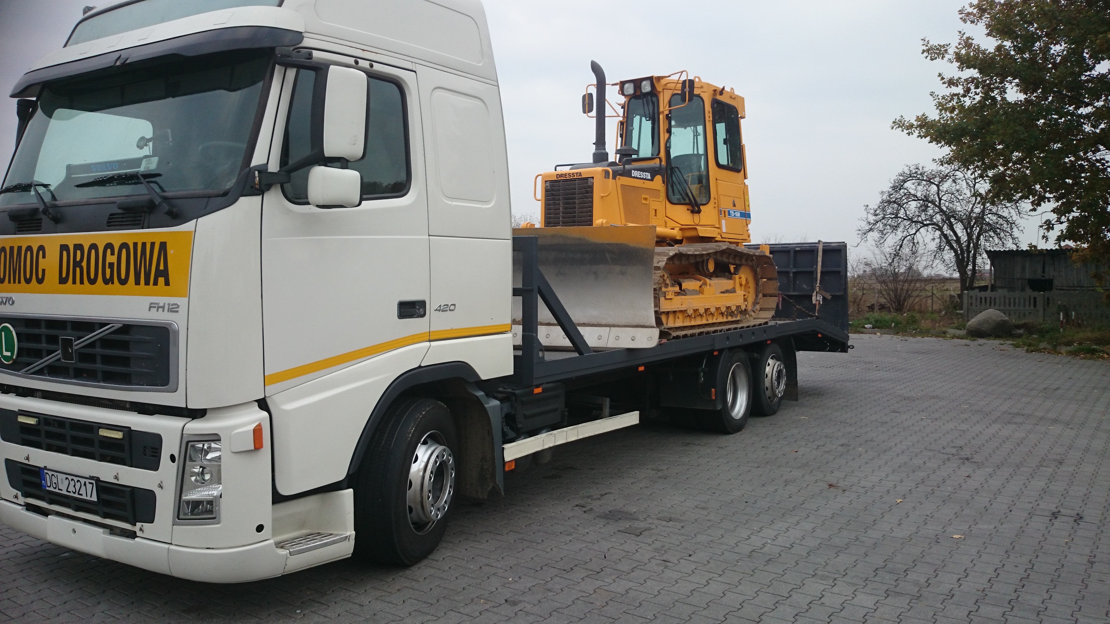 TRANSPORT MASZYN BUDOWLANYCH  ROLNICZYCH 15 TON — zdjęcie 2