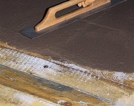 Wylewki samopoziomujące pod parkiet, deski podłogowe — zdjęcie 3