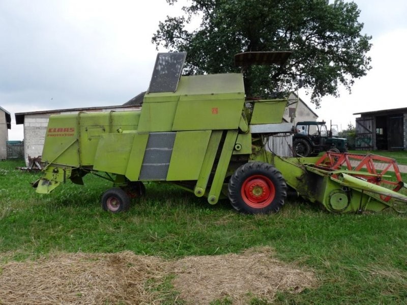 kombajn zbożowy — zdjęcie 1