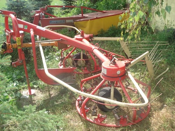 Przetrząsarko - zgrabiarka Mesko Z-275 - 2002 — zdjęcie 2