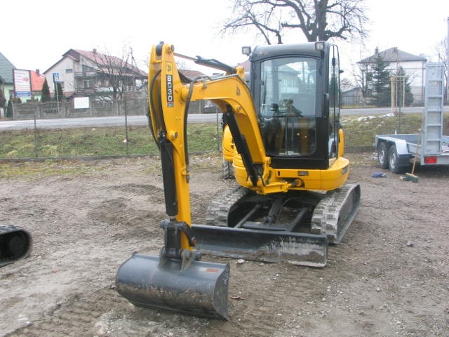 JCB 8030 ZTS z 2008 roku — zdjęcie 6