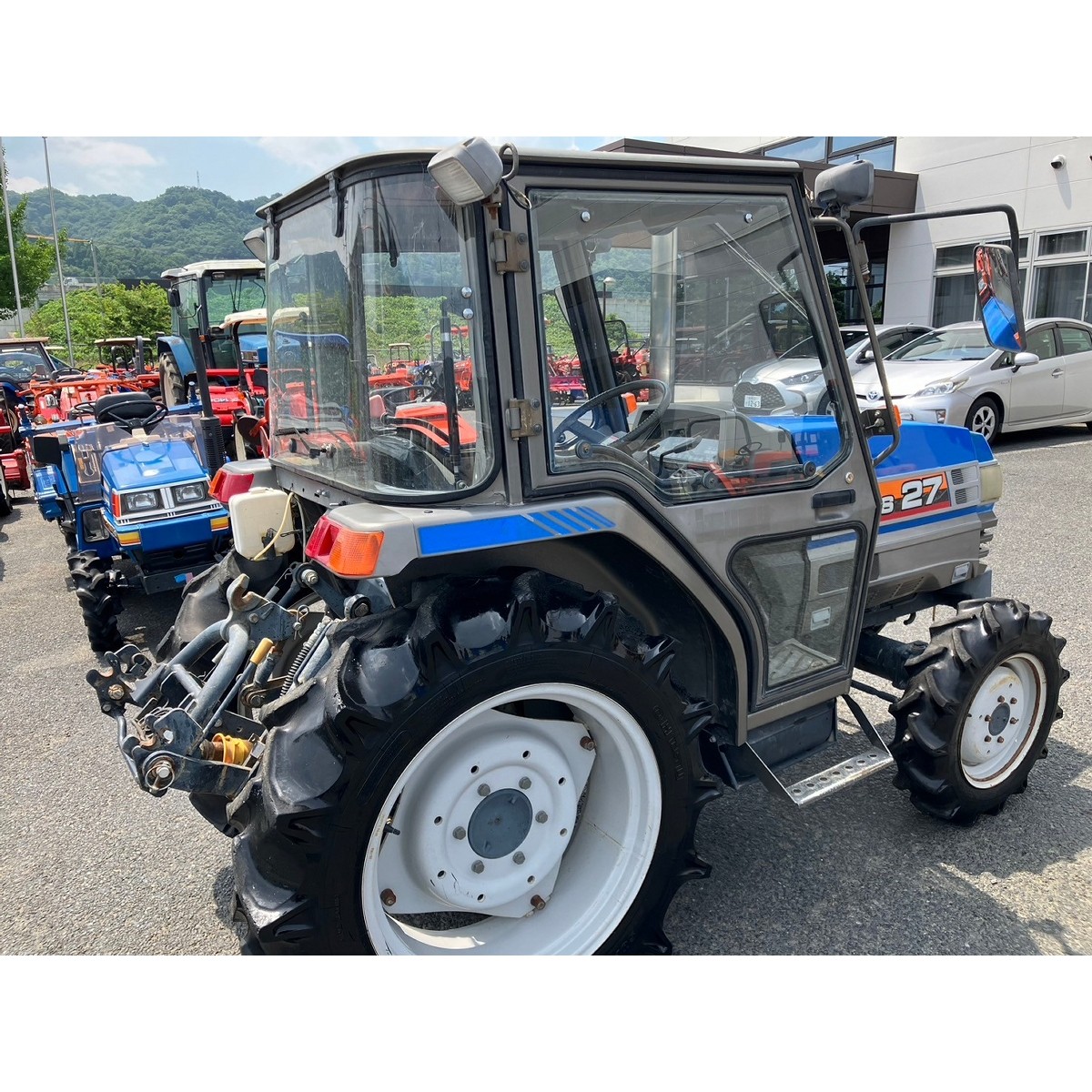 Traktor Iseki TG27F | 4x4 | 27 KM | Gotowy do pracy | Faktura VAT — zdjęcie 3