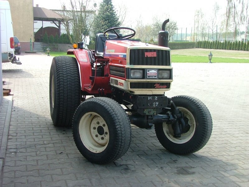 Mini traktorek Yanmar FX17D turfporter, 17KM, 4x4 — zdjęcie 3