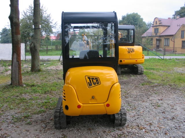 JCB 8017 z 2003 roku - koparkikrakow.pl — zdjęcie 3