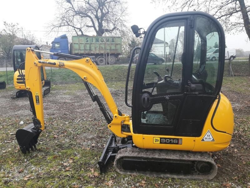 Mini koparka JCB 8016 2012 sprzedam — zdjęcie 1