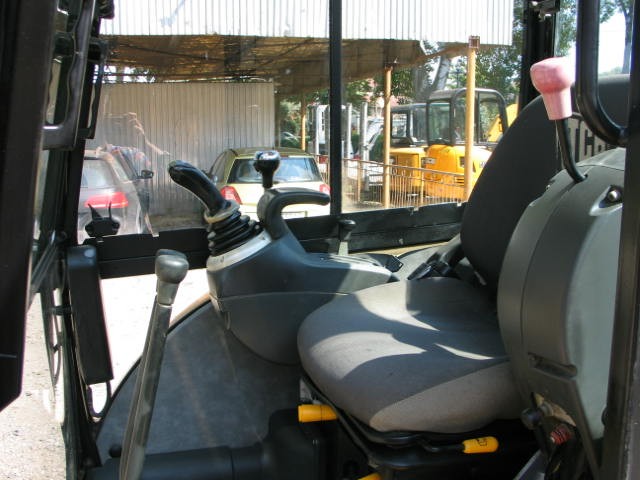 Sprzedam koparkę gąsienicową JCB 8030 zts 2010 rok — zdjęcie 6