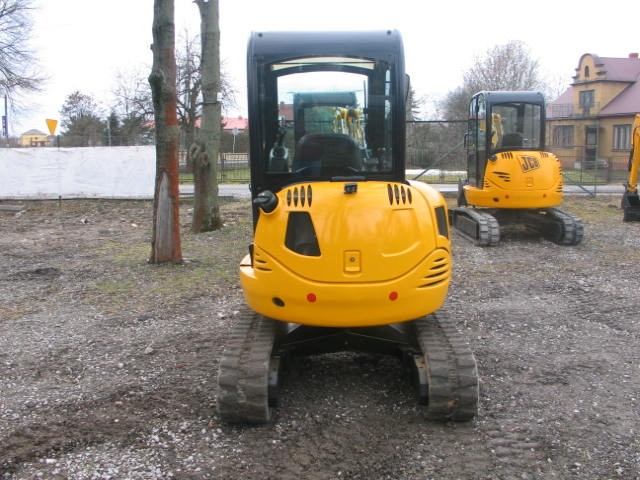 JCB 802.5 ZTS 2011r — zdjęcie 3