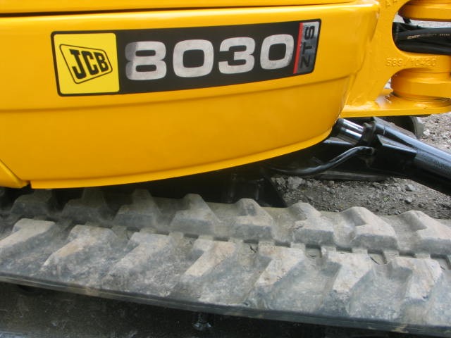 JCB 8030 zts  z 2012 roku - jak nowa, sprzedam — zdjęcie 4