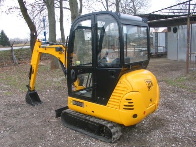 JCB 8015 z 2005 roku — zdjęcie 2