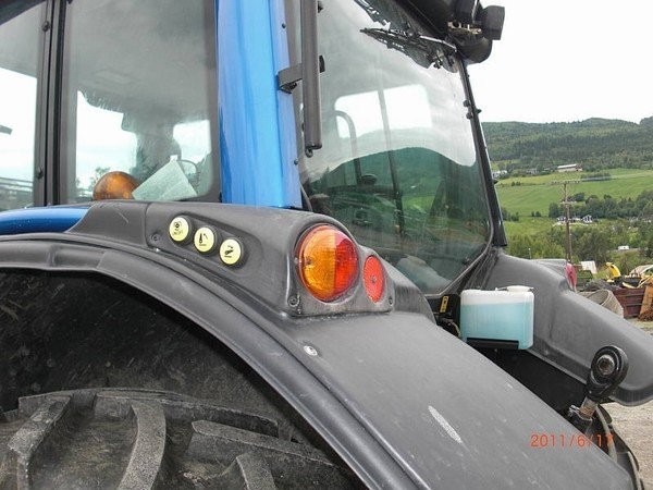 2007 Valtra N 141 A — zdjęcie 3