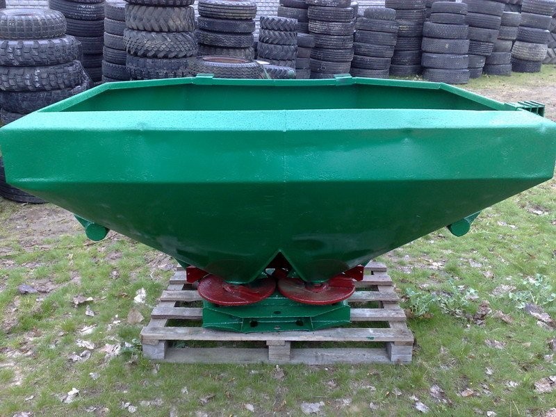 NAWOZIARKA AMAZONE 600L ROZSIEWACZ NAWOZÓW — zdjęcie 2