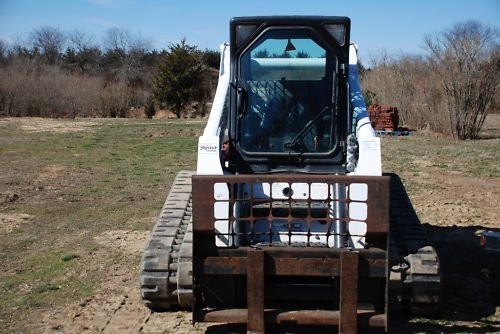 Bobcat T300 — zdjęcie 5