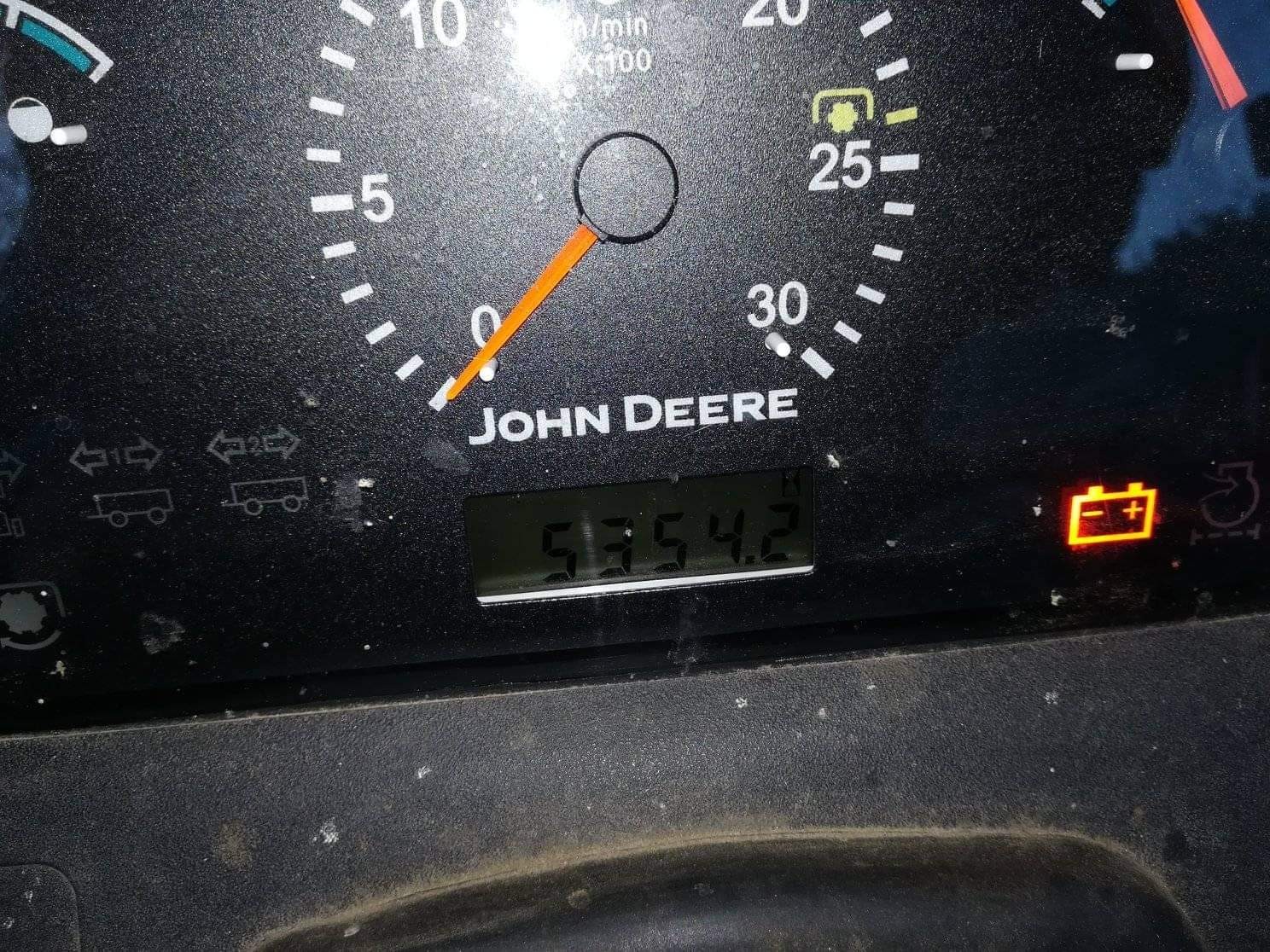 Ciągnik John Deere 5075E +wózek UNIFORST WORKER  — zdjęcie 2