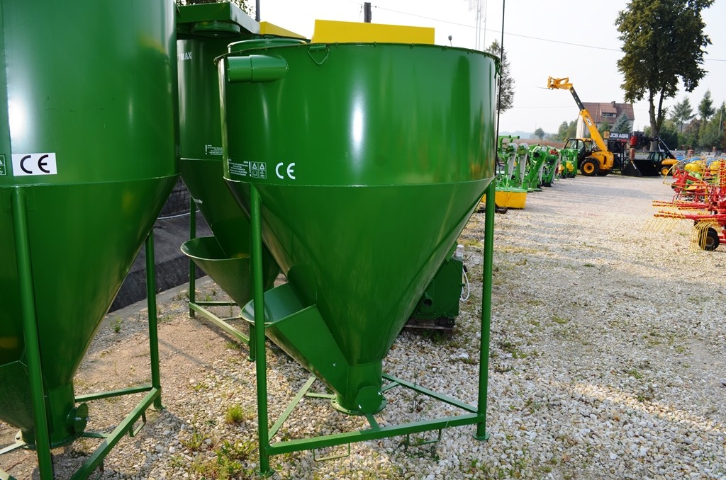 Mieszalnik pasz M-rol 750kg PROMOCJA! DO WYCZEPRANIA ZAPASÓW! — zdjęcie 4