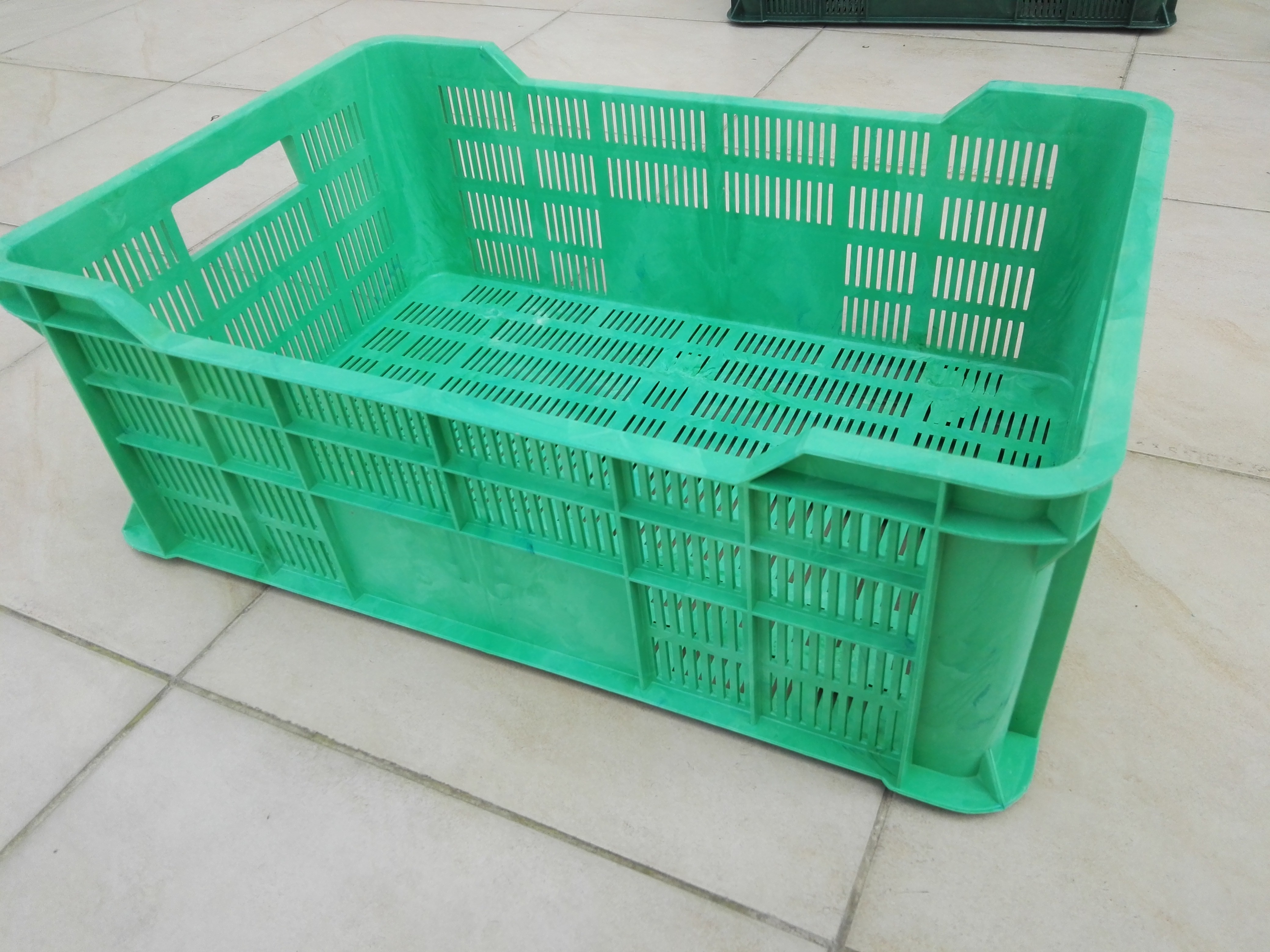 Skrzynki plastikowe na owoce  — zdjęcie 3