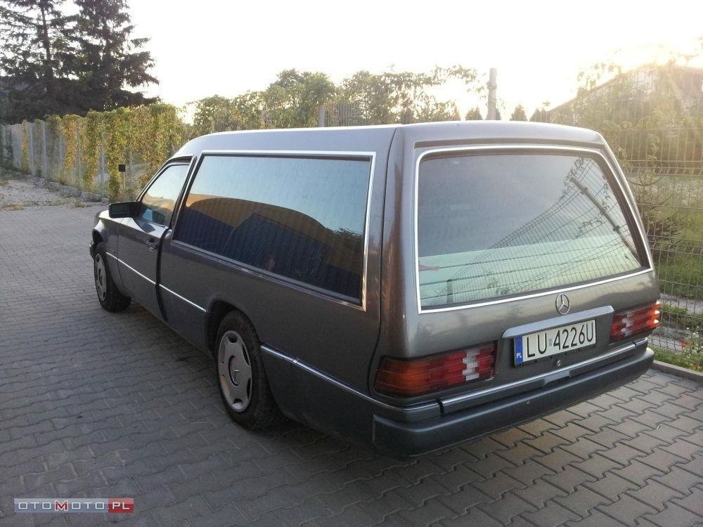 Mercedes-Benz W124 karawan pogrzebowy — zdjęcie 2