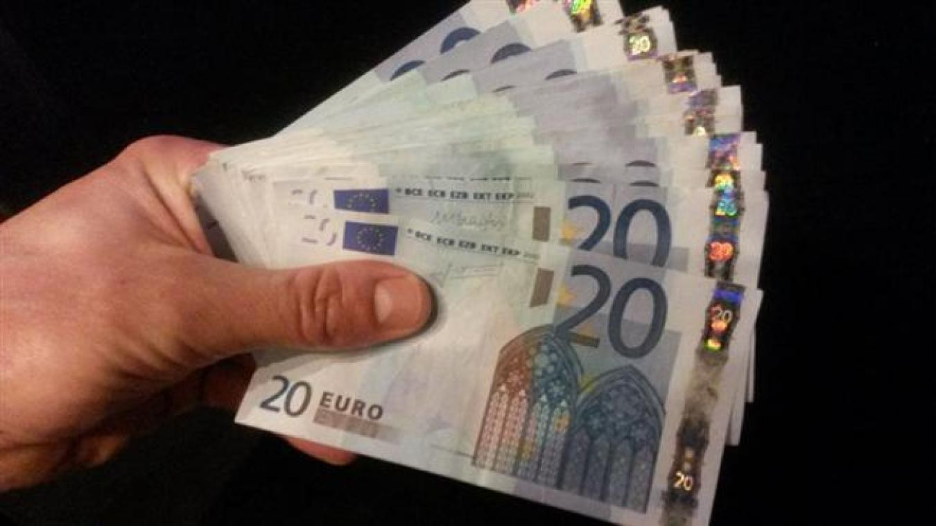 Oferta de împrumut între individul urgent