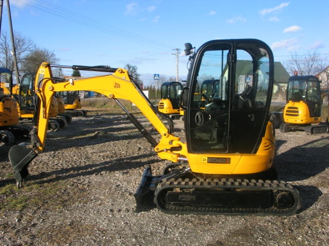 Koparka / Minikoparka JCB 8025 ZTS z 2011 roku — zdjęcie 2