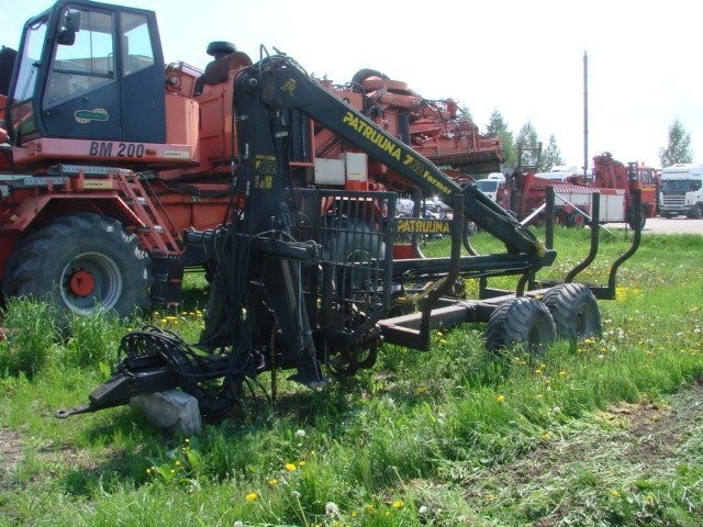 Zestaw do zrywski Traktor Przyczepa z HDS Junkkari — zdjęcie 2