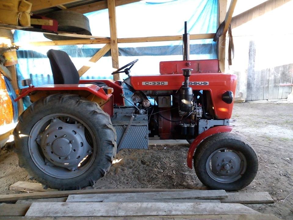 Sprzedam traktor z silnikiem trzydziestki