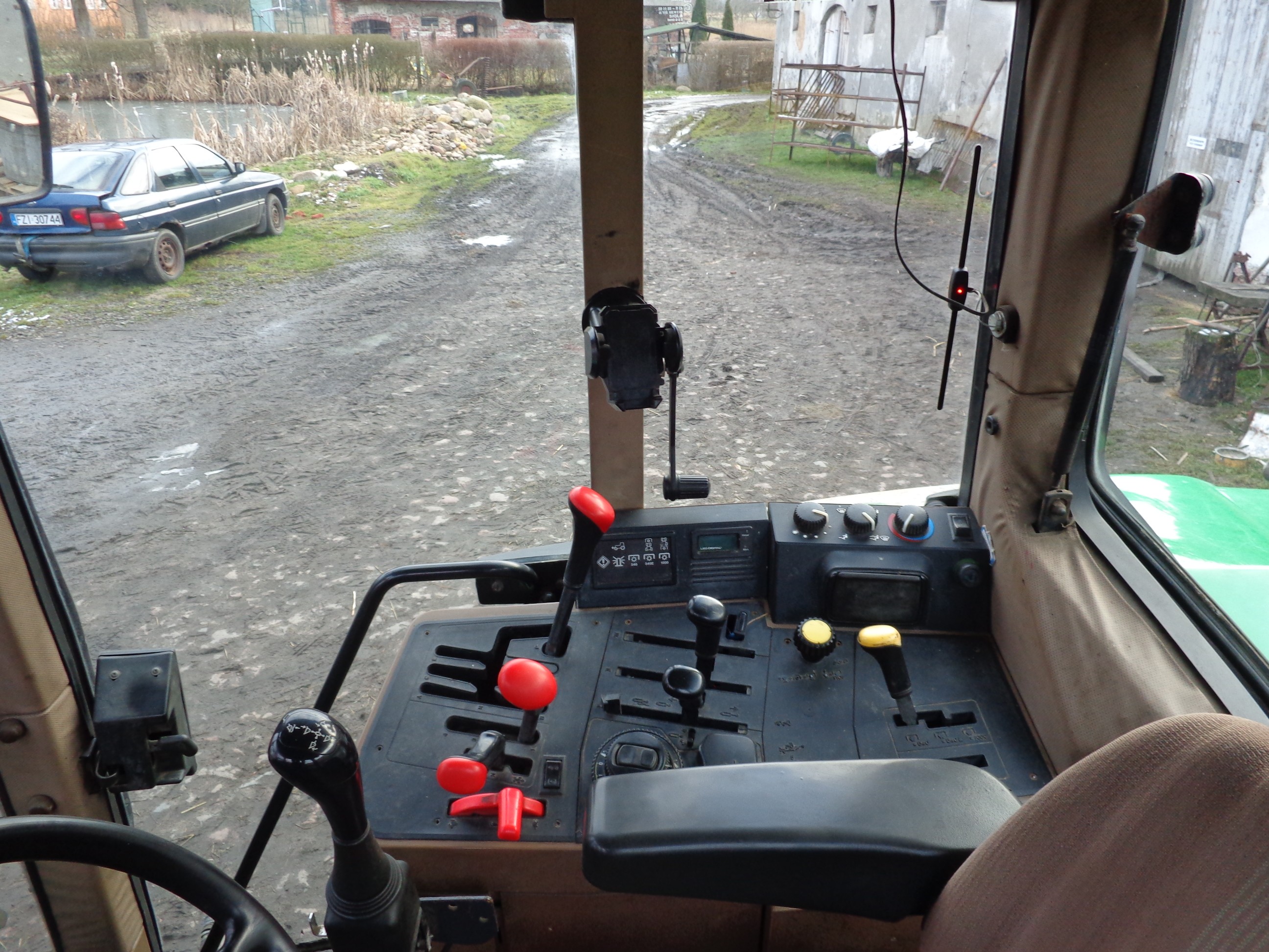 Sprzedam John Deere 6300 z turem — zdjęcie 5
