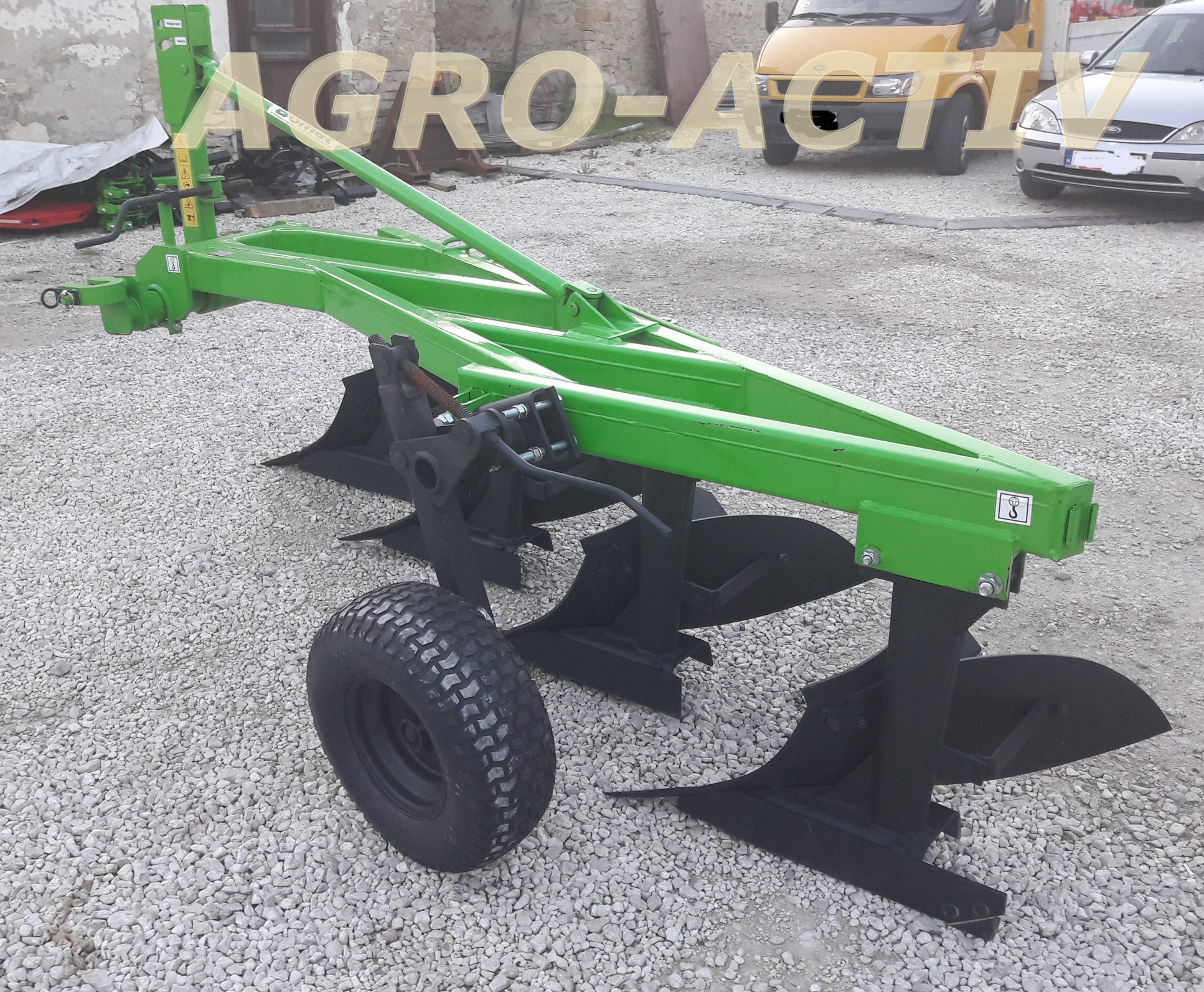 PŁUG 4 skibowy Bomet NOWY TRANSPORT  — zdjęcie 3